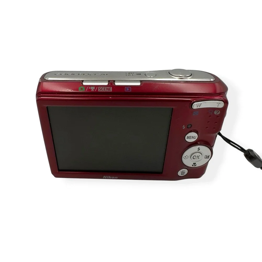 Nikon COOLPIX L20 Red 10MP 3.6x Zoom Digital Camera w/ Card & Manual TESTED